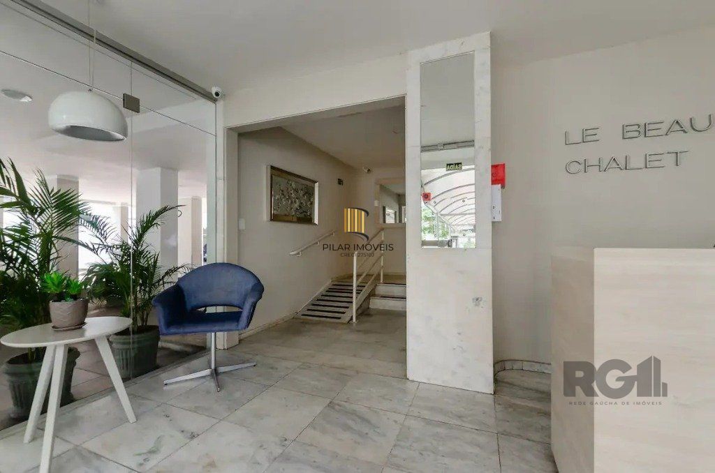 Apartamento de 2 dormitórios no bairro  Menino Deus