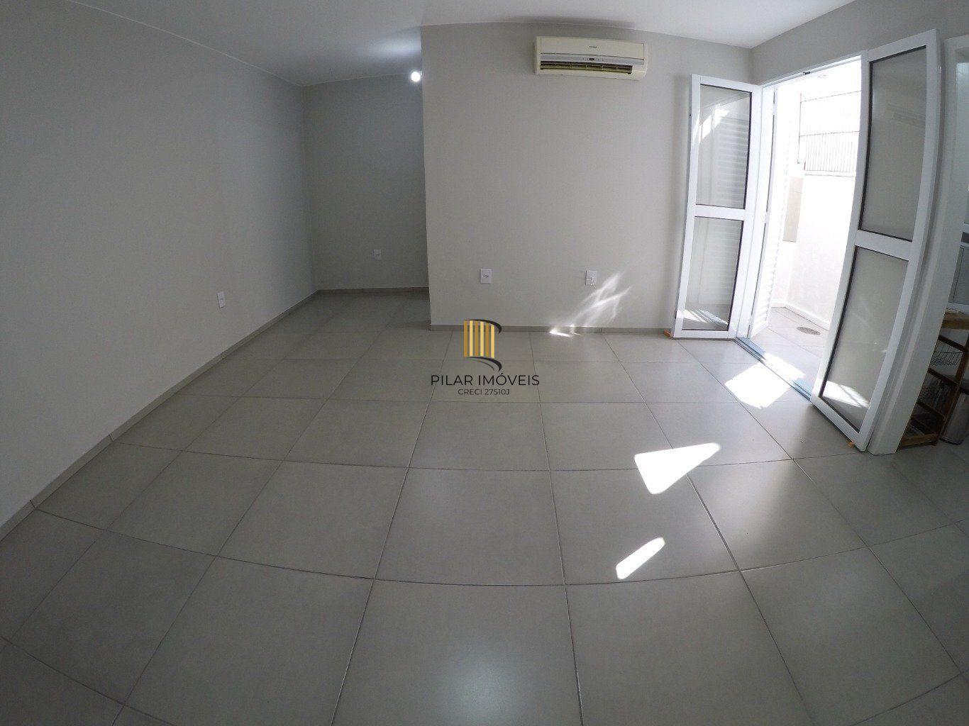 Apartamento com 1 quarto e 25m² à venda em Santana, Porto Alegre.