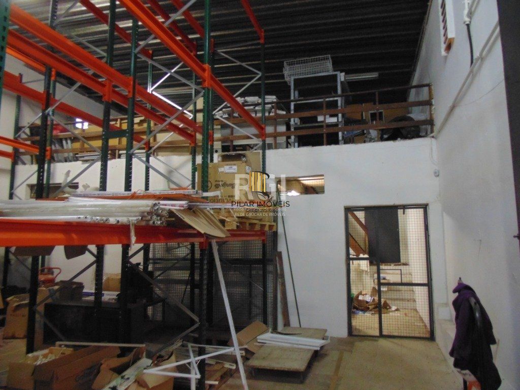 Depósito/Pavilhão para Venda - 2000m², 0 dormitórios, Teresópolis