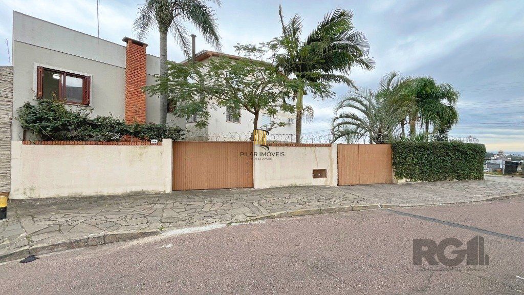 Casa 3 dormitórios no bairro Santa Tereza