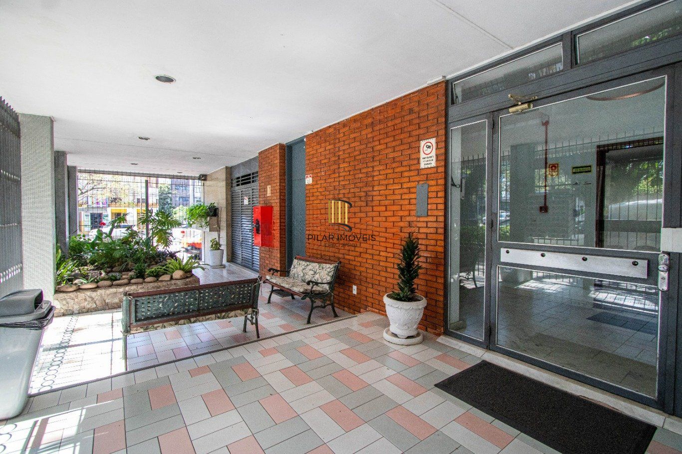 Apartamento com 3 quartos e 116m² à venda em Petrópolis, Porto Alegre. Rua General Souza Doca, Petrópolis, Porto Alegre