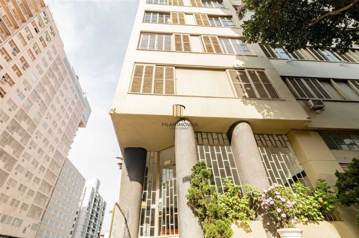 Apartamento de 2 dormitórios no Bairro Centro Histórico - Porto Alegre.