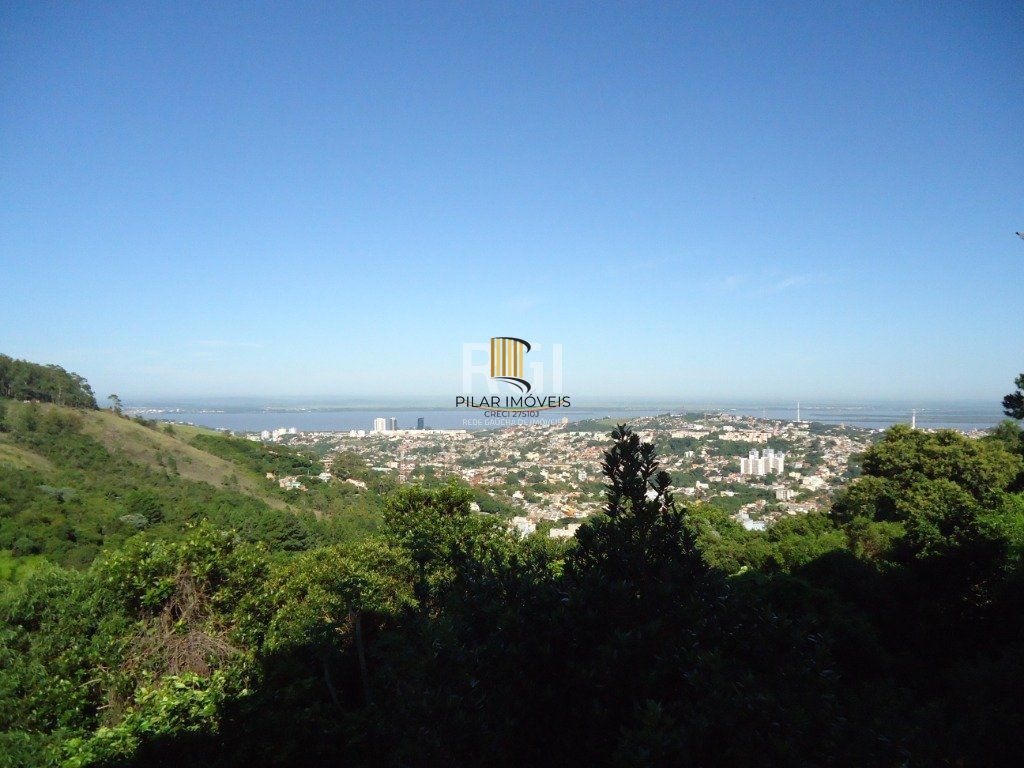 Casa 3 dormitórios no bairro Teresópolis