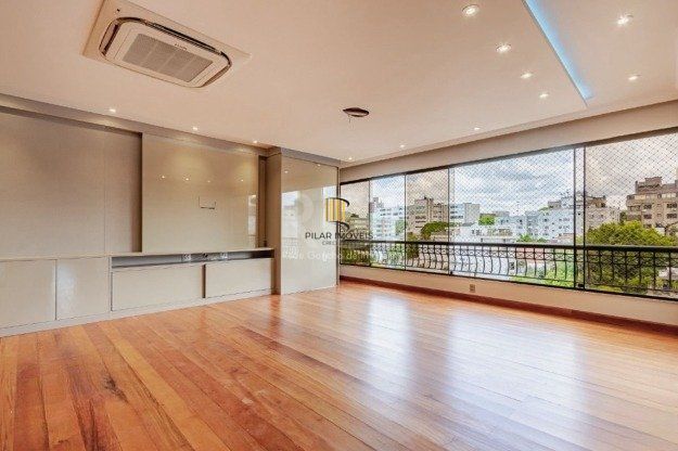 Apartamento à venda em Higienópolis com 236 m², 3 quartos, 1 suíte e 3 vagas.