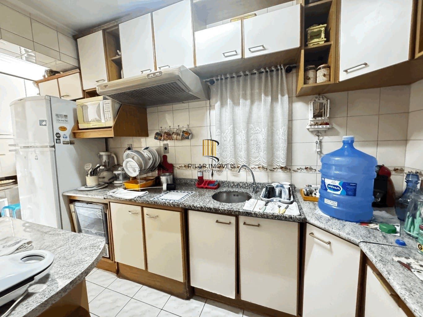 Cobertura de 3 dormitorios à venda em São Sebastião, Porto Alegre.