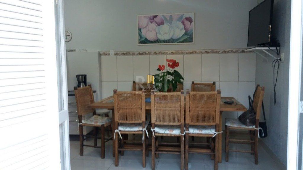 Casa para Venda - 289m², 4 dormitórios, sendo 1 suites, 4 vagas - Cavalhada