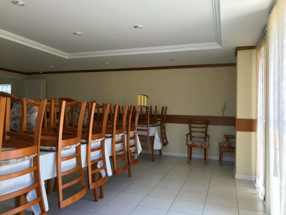 Apartamento de 01 dormitório em edifício com infraestrutura no Centro de Porto Alegre-RS