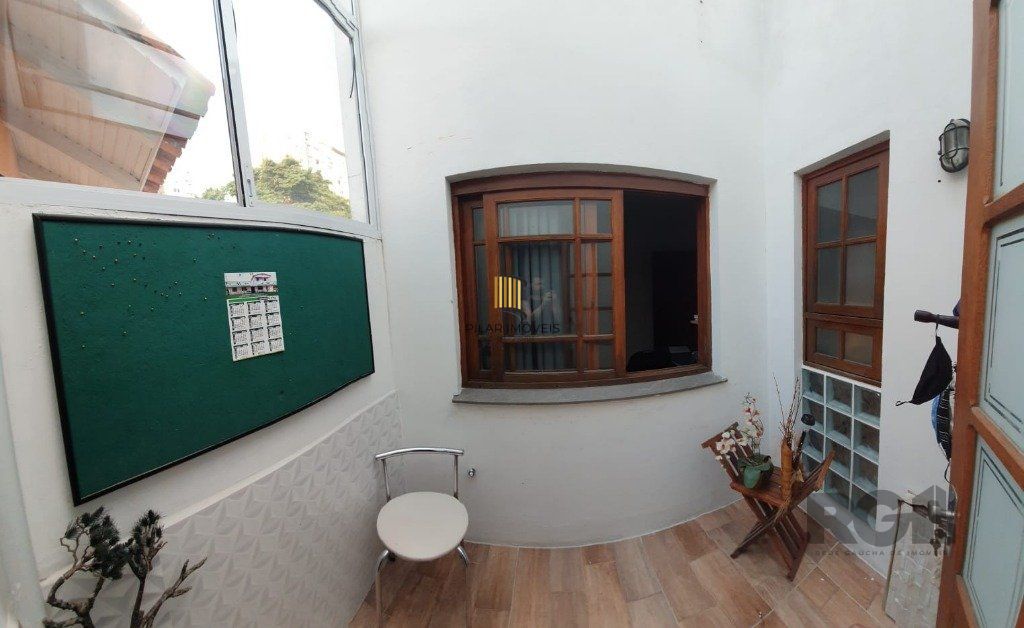 Casa 4 dormitórios no bairro Cristal
