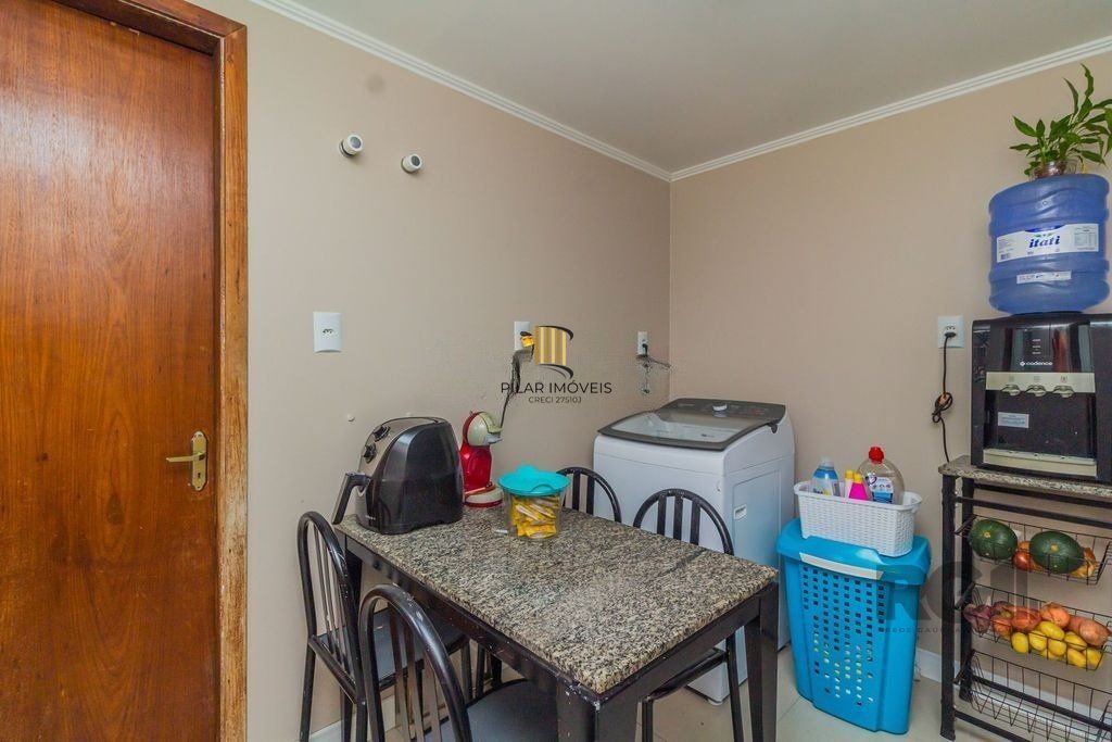 Casa com 3 dormitórios no bairro Nonoai