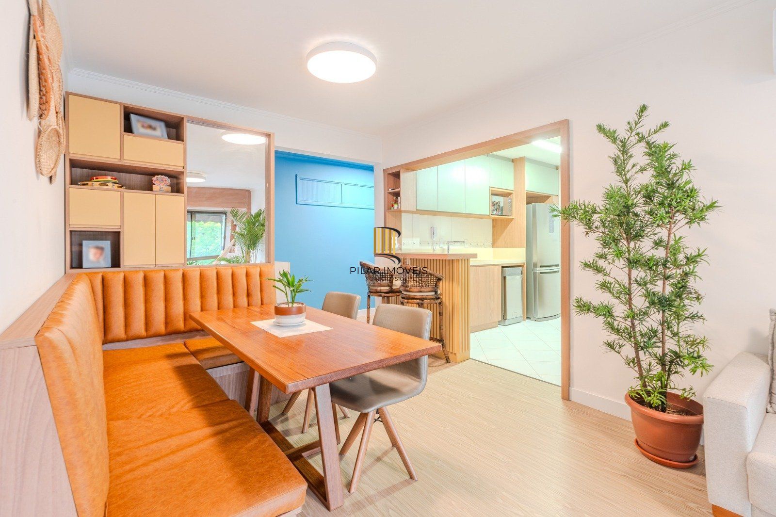 Apartamento de 3 dormitórios á venda no Bairro Cristal, Porto Alegre