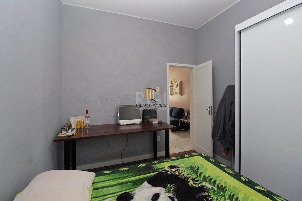 Casa para Venda - 264m², 3 dormitórios, 2 vagas - Santa Tereza