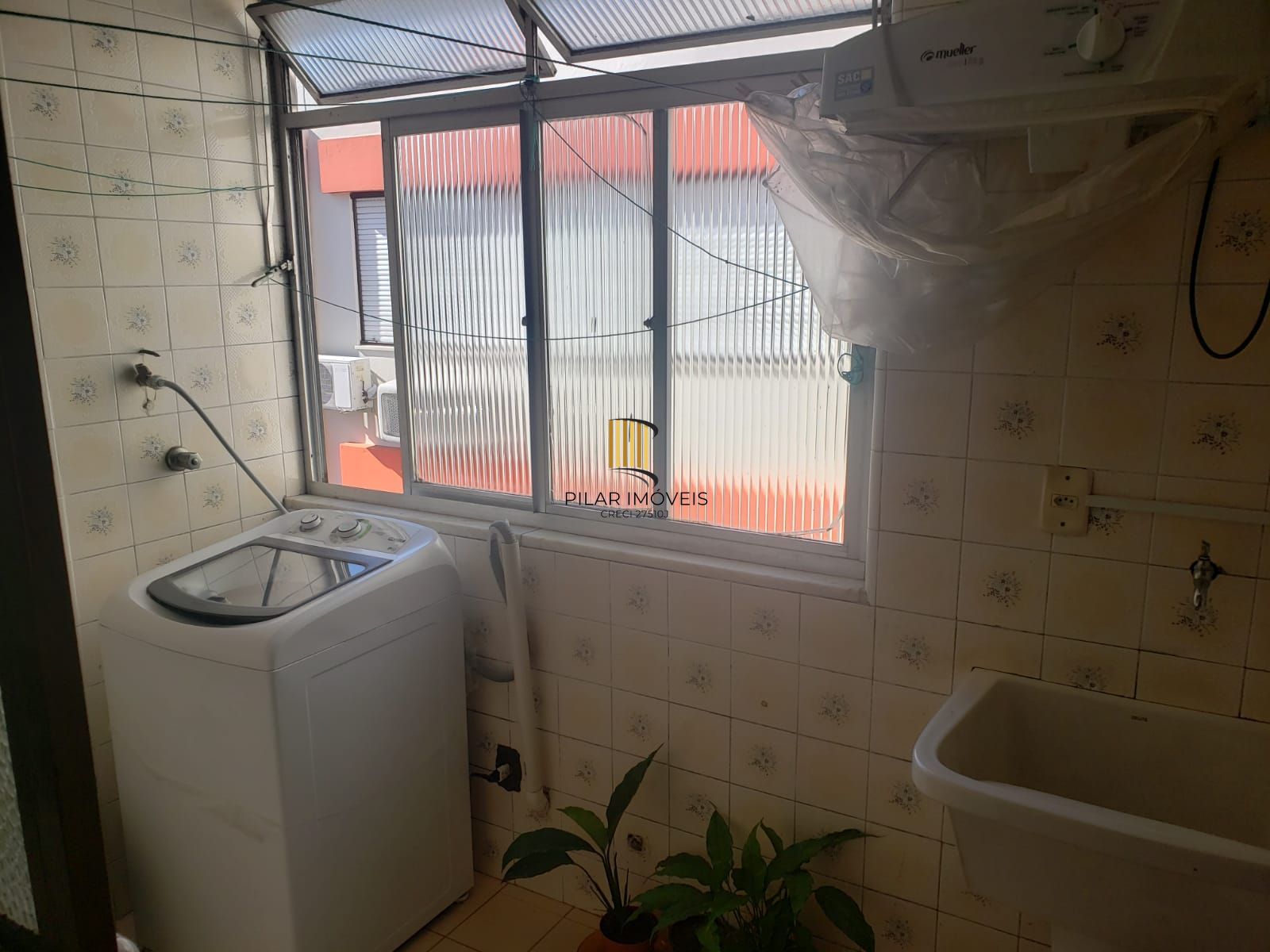 Apartamento 2 dormitórios no bairro Vila Ipiranga
