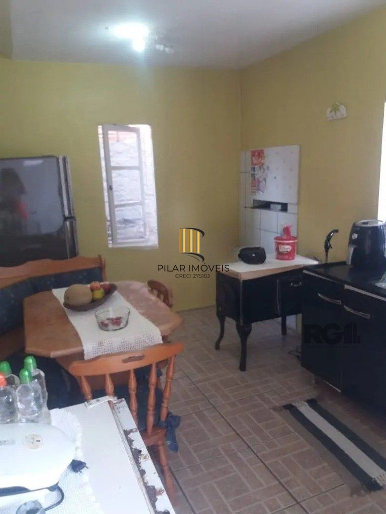 Casa com 3 dormitórios no bairro Santa Tereza