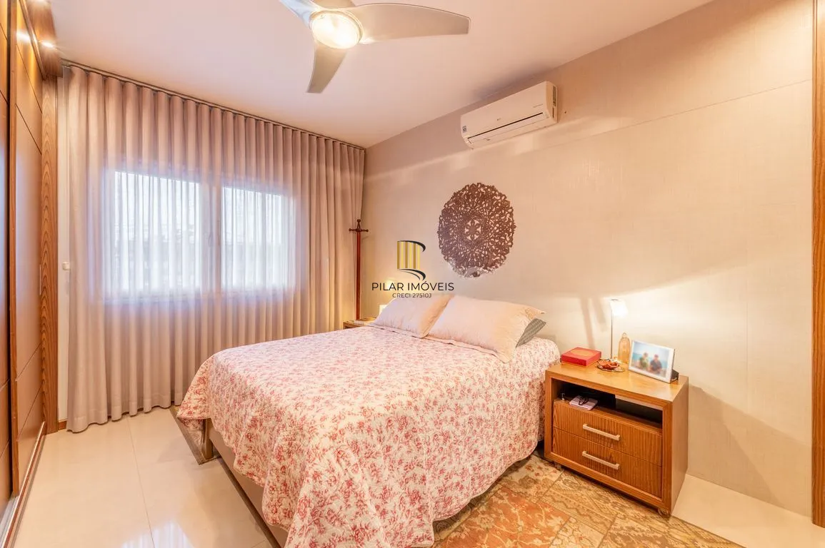 Apartamento de 4 dormitorios á Venda no Passo da Areia - Porto Alegre