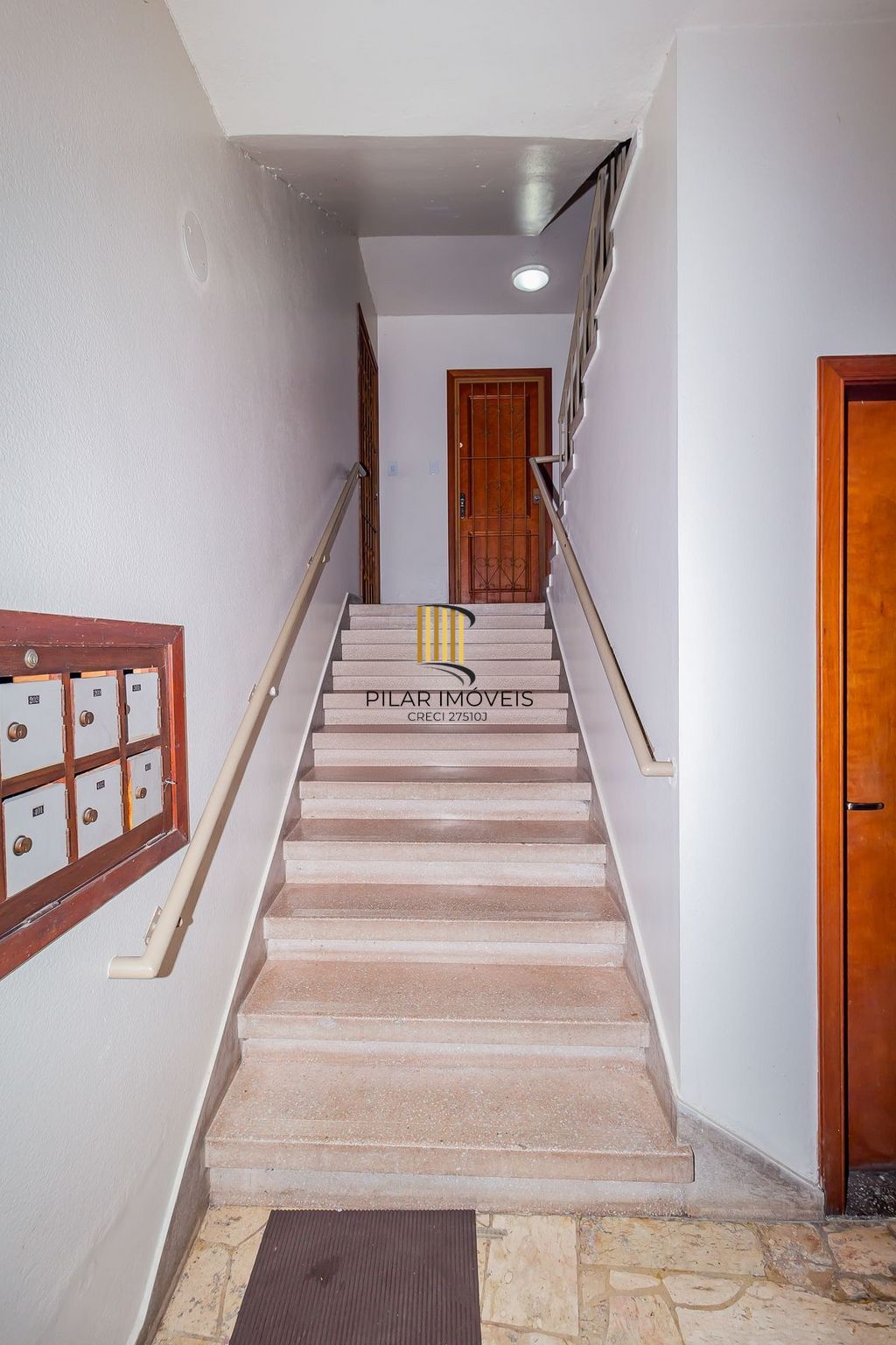 Apartamento 3 dorms à venda Rua Felipe Camarão, Rio Branco - Porto Alegre