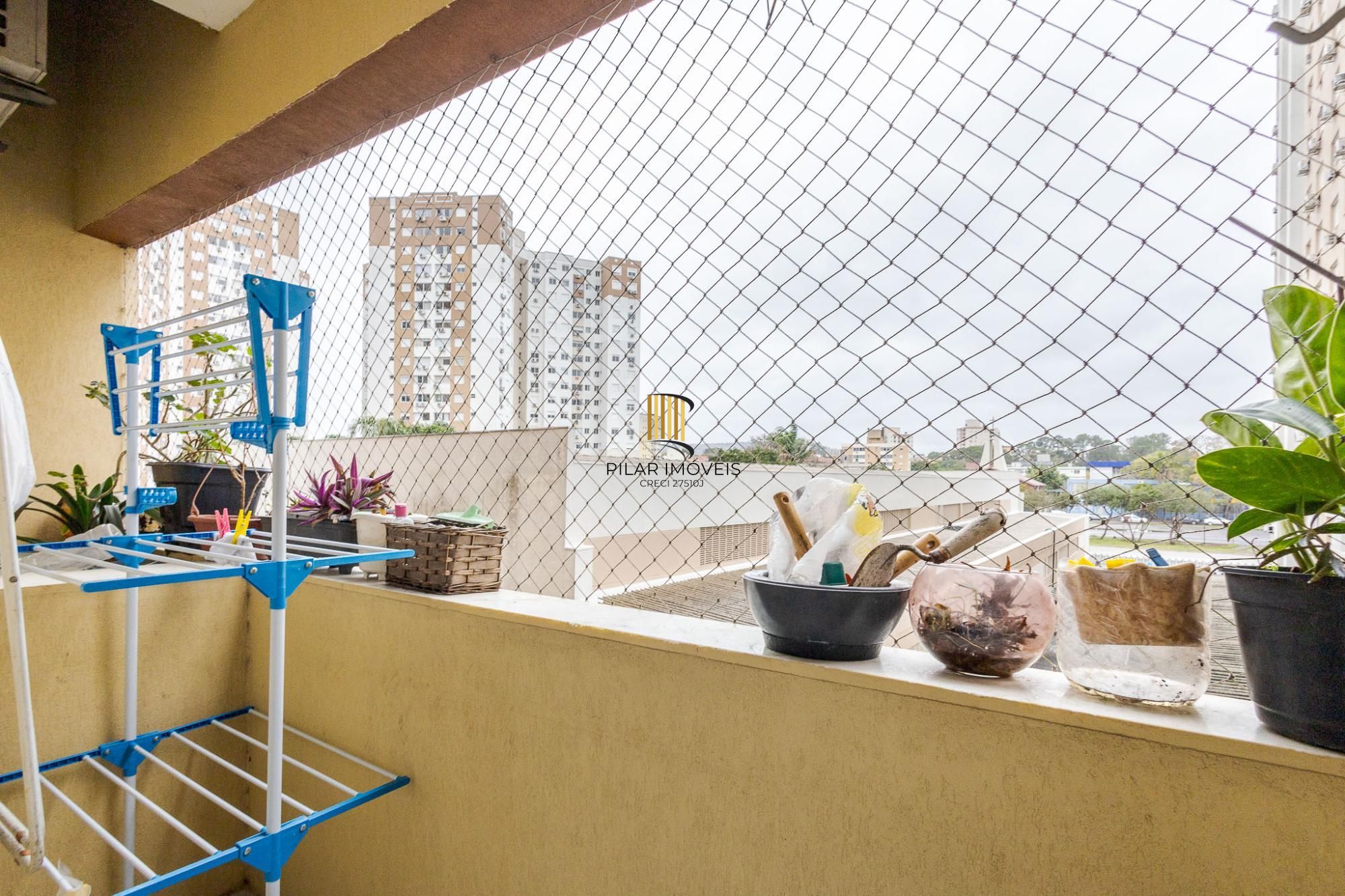 Apartamento de 03 dormitorios com suite, vaga de garagem e infraestrutura completa em Porto Alegre