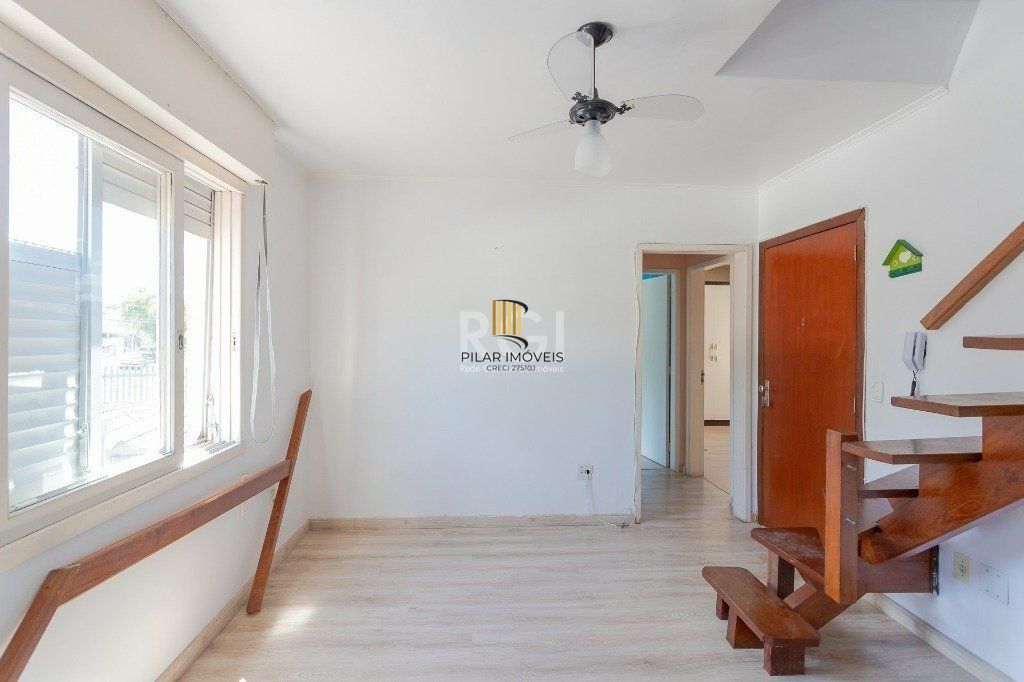 Cobertura para Venda - 118m², 3 dormitórios, 1 vaga - Nonoai