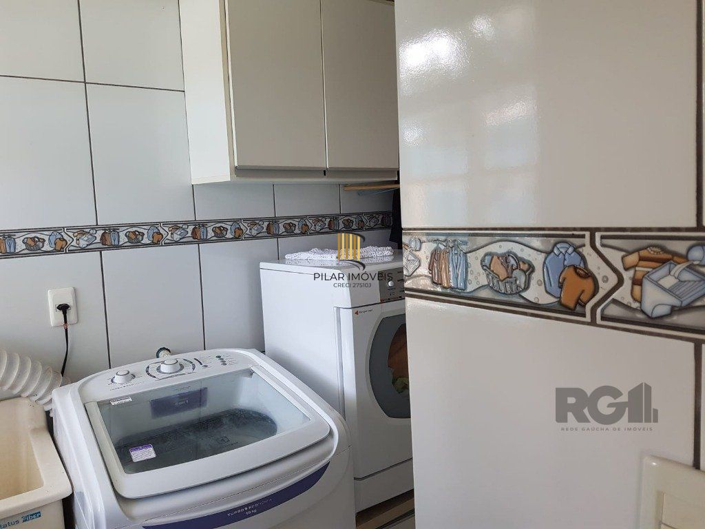 Casa 4 dormitórios no bairro Centenário