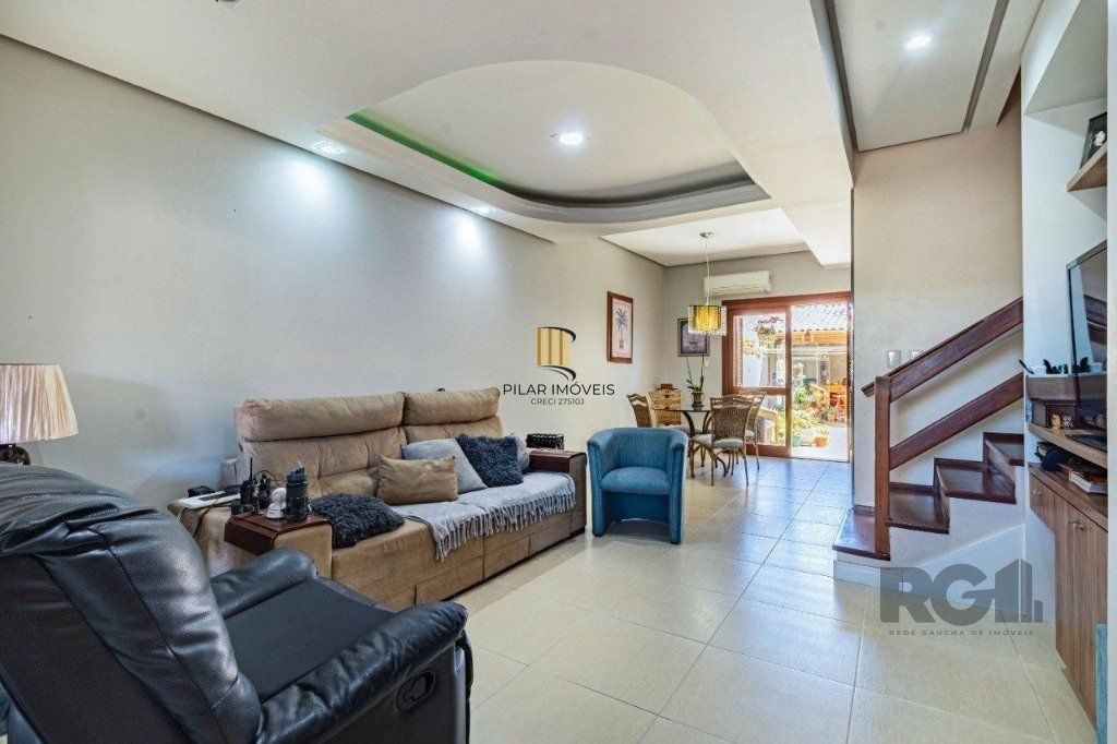 Casa de 3 dormitórios no bairro Cavalhada - Pilar Imóveis