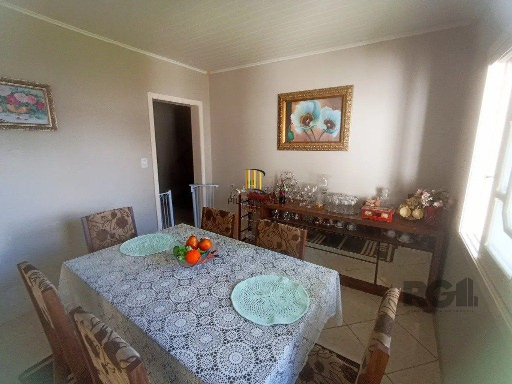 Casa com 3 dormitórios no bairro  Costa e Silva