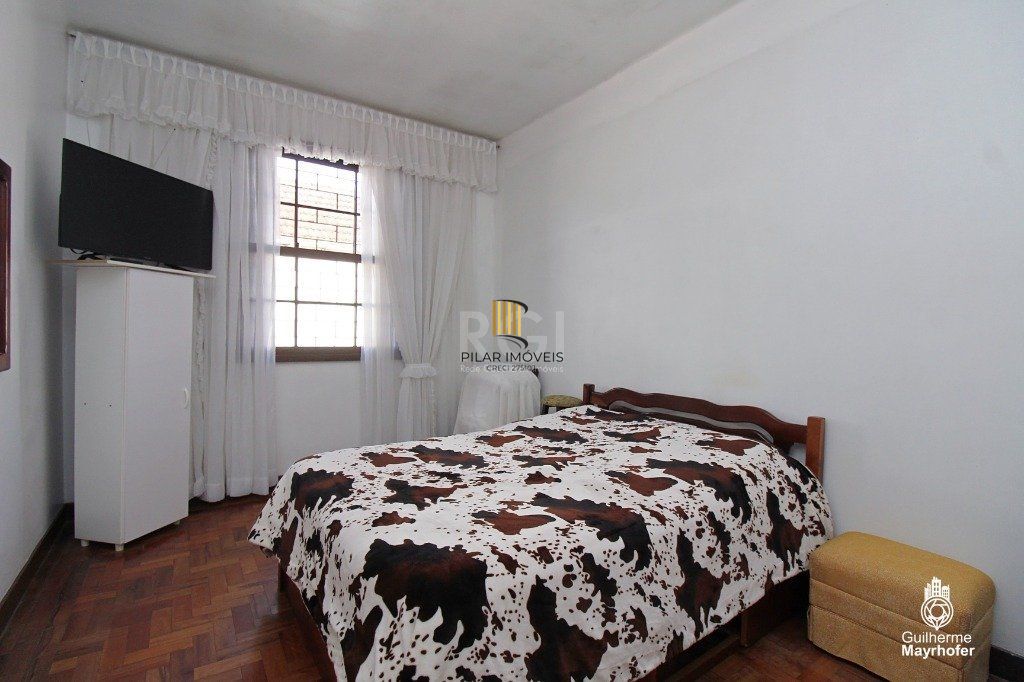 Casa para Venda - 212m², 3 dormitórios, 2 vagas - Medianeira