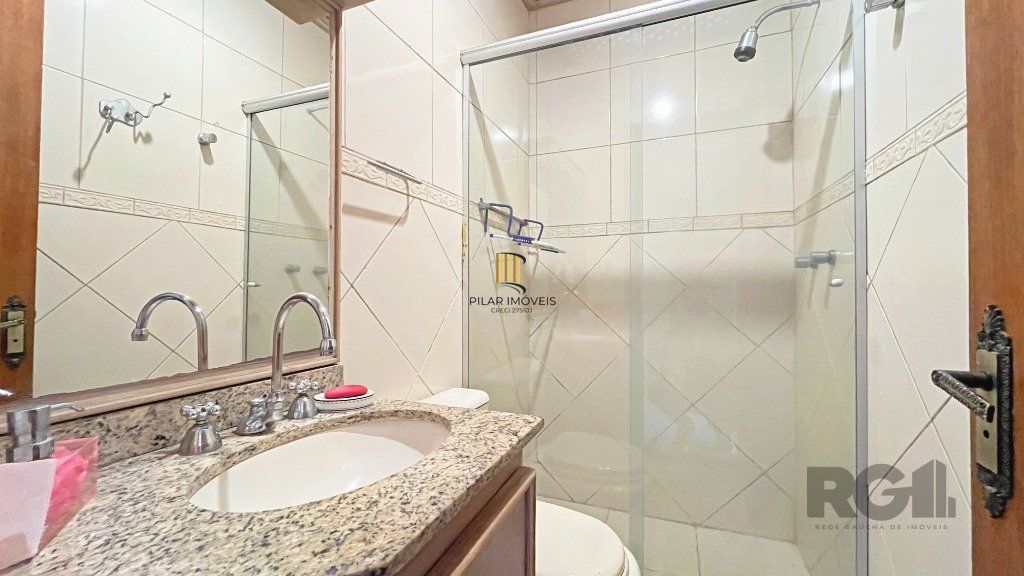 Casa para Venda - 176m², 3 dormitórios, sendo 1 suites, 4 vagas - Jardim Isabel