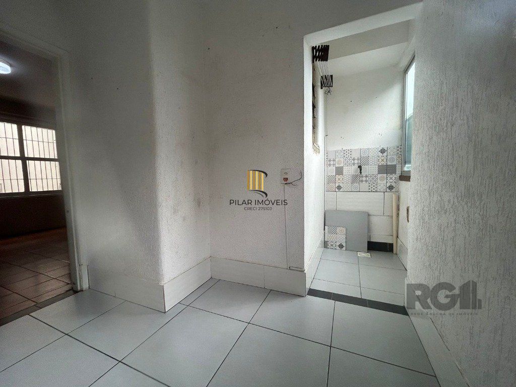 Apartamento 2 dormitórios no bairro Rubem Berta