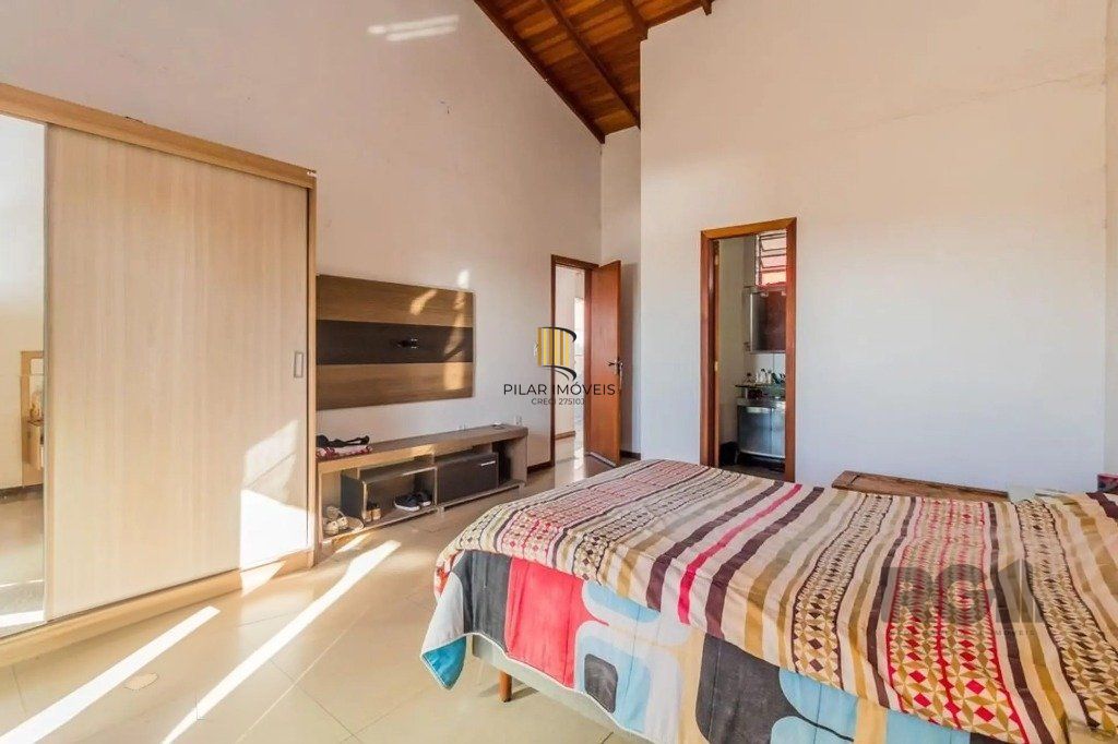 Casa com 3 dormitórios no bairro Cascata, Porto Alegre