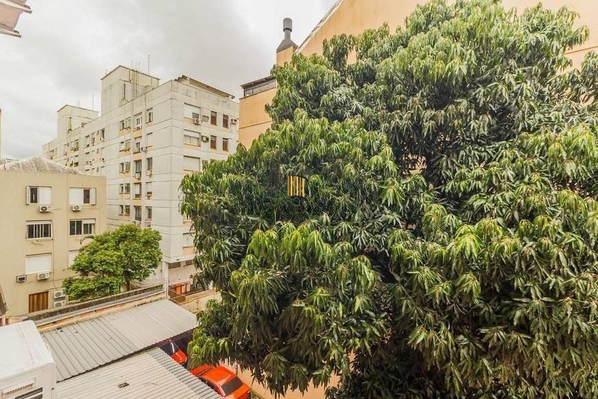 Apartamento 67m² - 2 dormitórios, 1 vaga no bairro Cidade Baixa