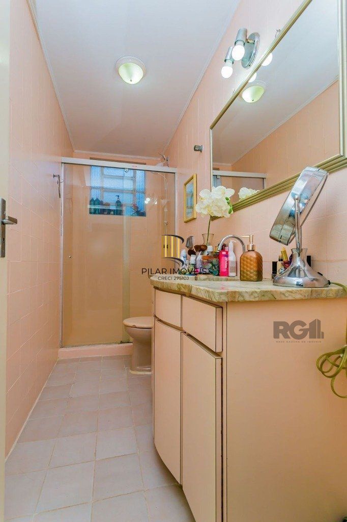 Apartamento térreo 67m² - 2 dormitórios e 1 vaga no bairro Higienópolis