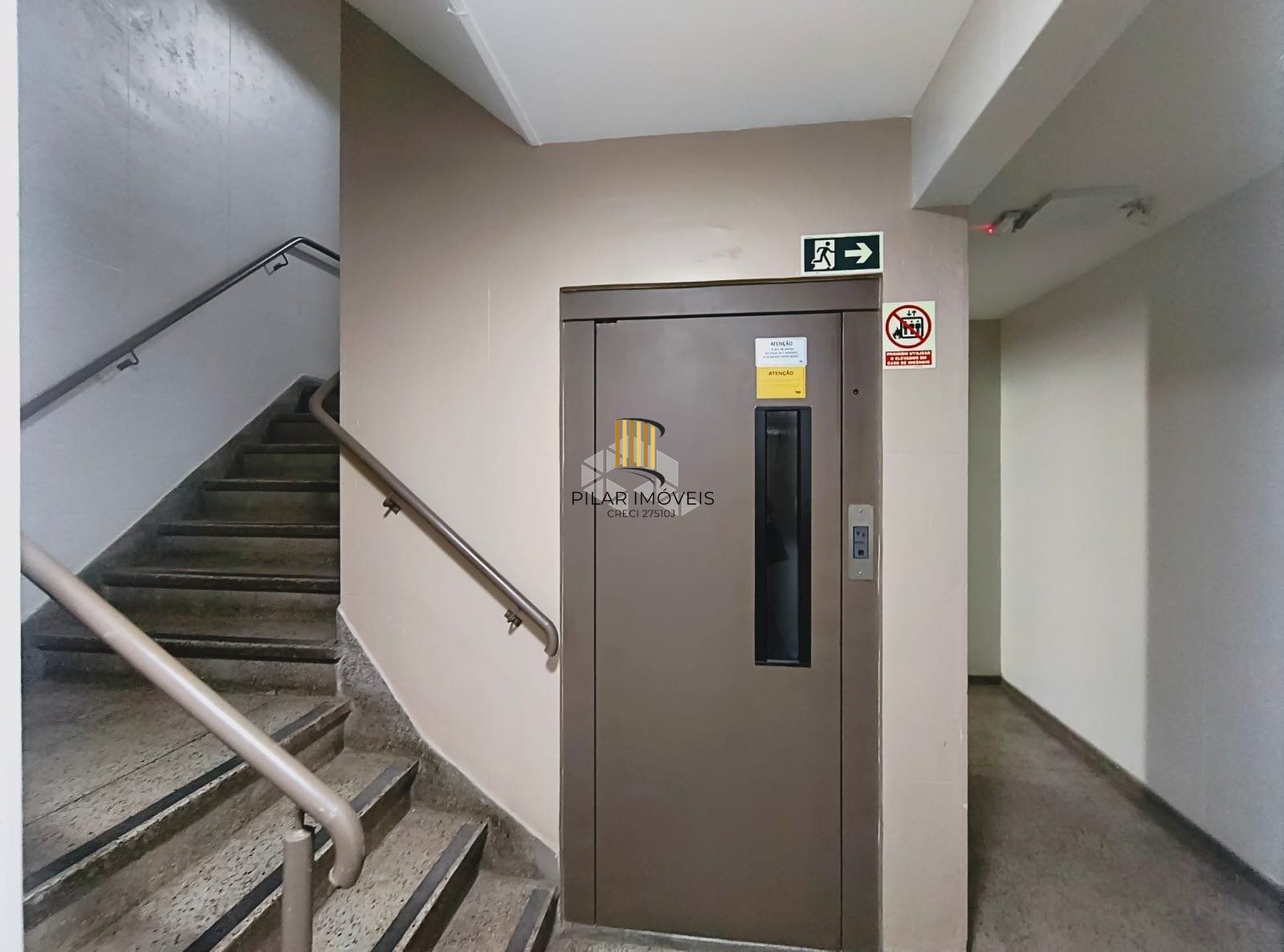 Apartamento 1 Dormitório, 1 vaga de garagem coberta, Bairro Passo Da Areia, Porto Alegre/RS