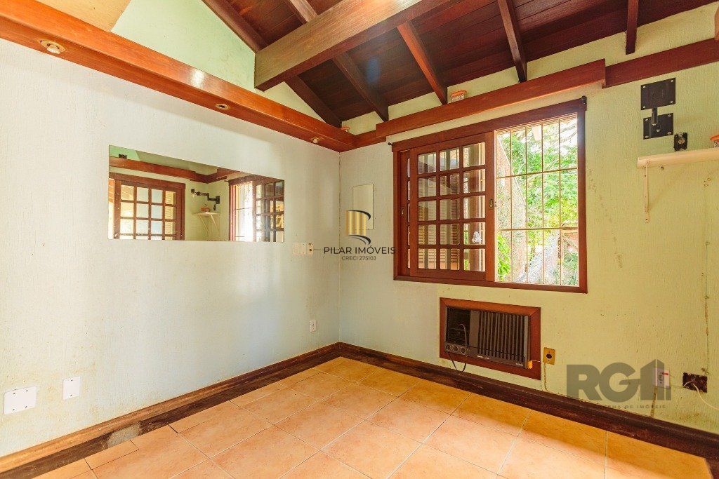 Casa 3 dormitórios no bairro Nonoai