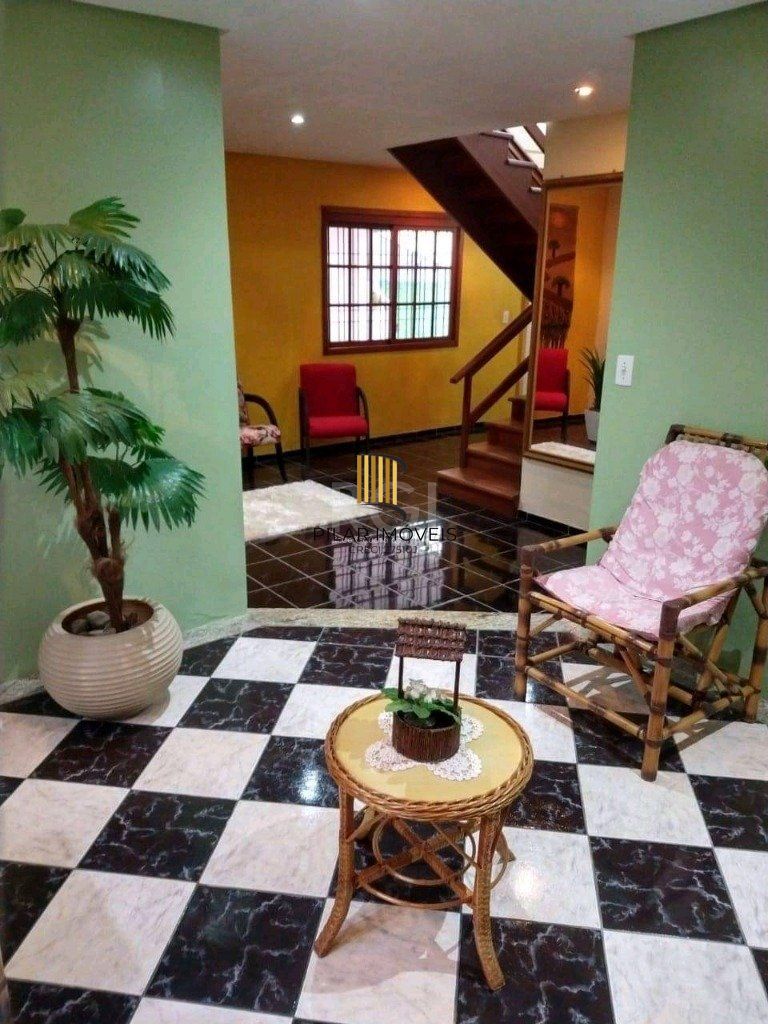 Casa para Venda - 320m², 4 dormitórios, 2 vagas - Vila Nova