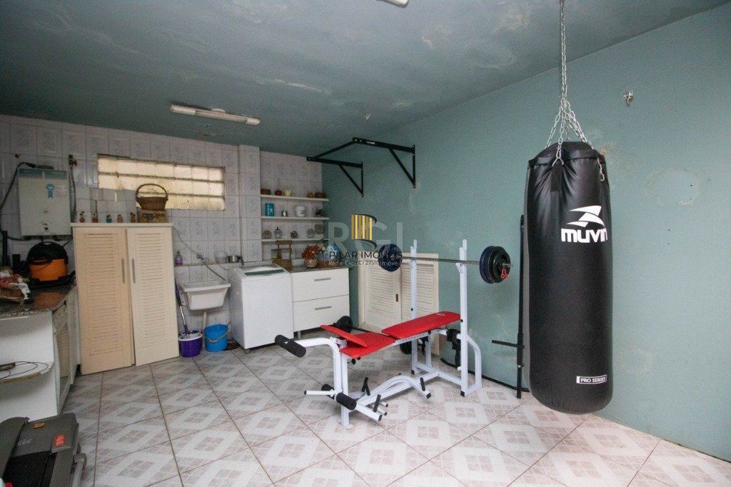 Casa para Venda - 169m², 3 dormitórios, sendo 1 suites, 4 vagas - Ipanema