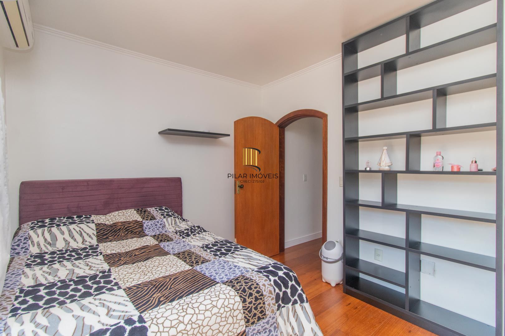 Apartamento de 2 dormitórios á venda no Bairro Teresópolis - Porto Alegre.
