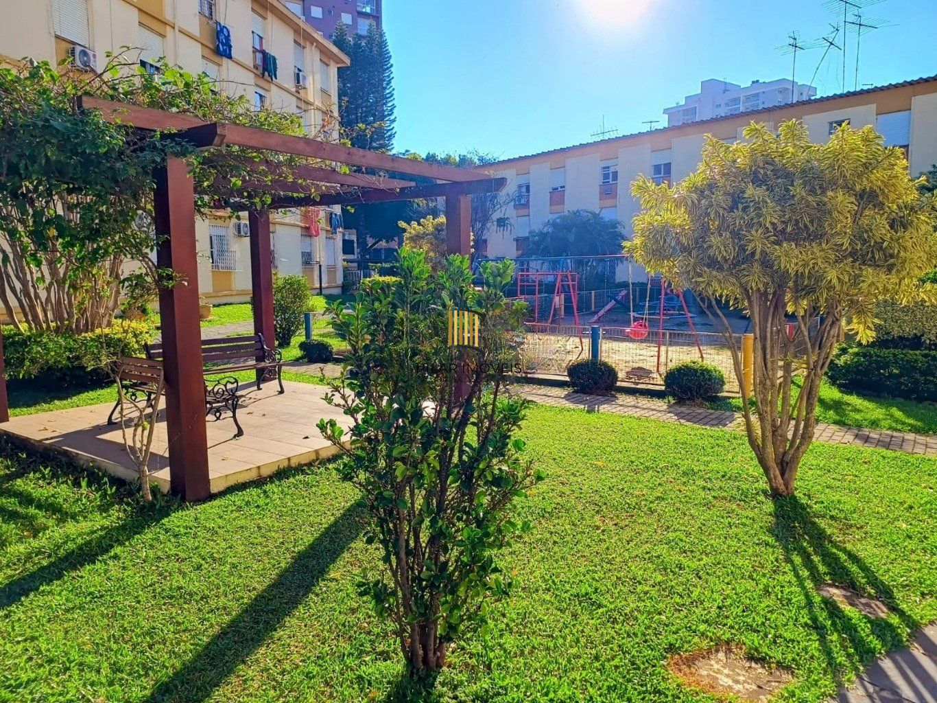 Apartamento à venda com 3 quartos 63 m²