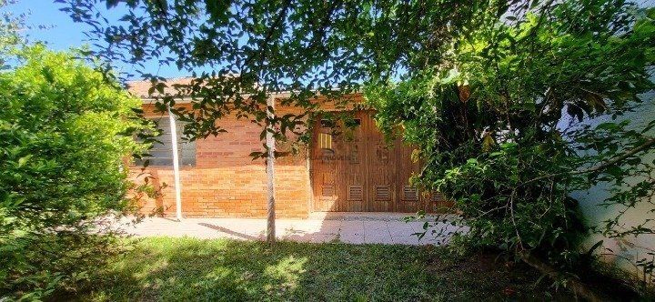 Casa 4 dormitórios no bairro Teresópolis