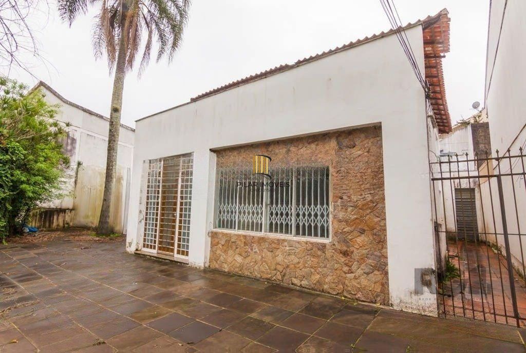 Casa 3 dormitórios no bairro Passo da Areia