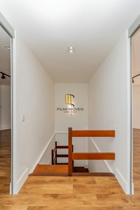 Sala / Conjunto Comercial à venda no Bairro Moinhos de Vento - Porto Alegre