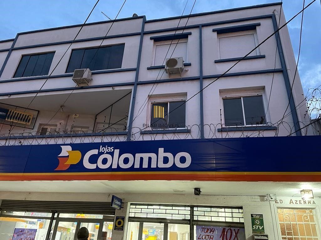 Apartamento com 2 quartos e 65m² à venda em Azenha, Porto Alegre.