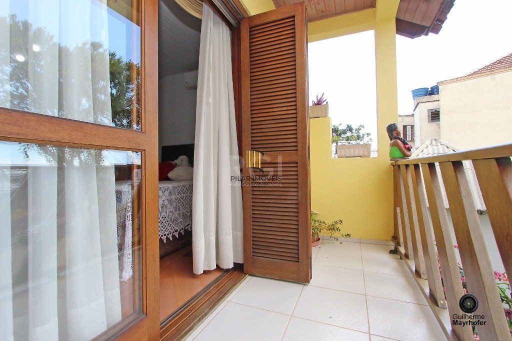 Casa para Venda - 165m², 3 dormitórios, sendo 1 suites, 2 vagas - Medianeira