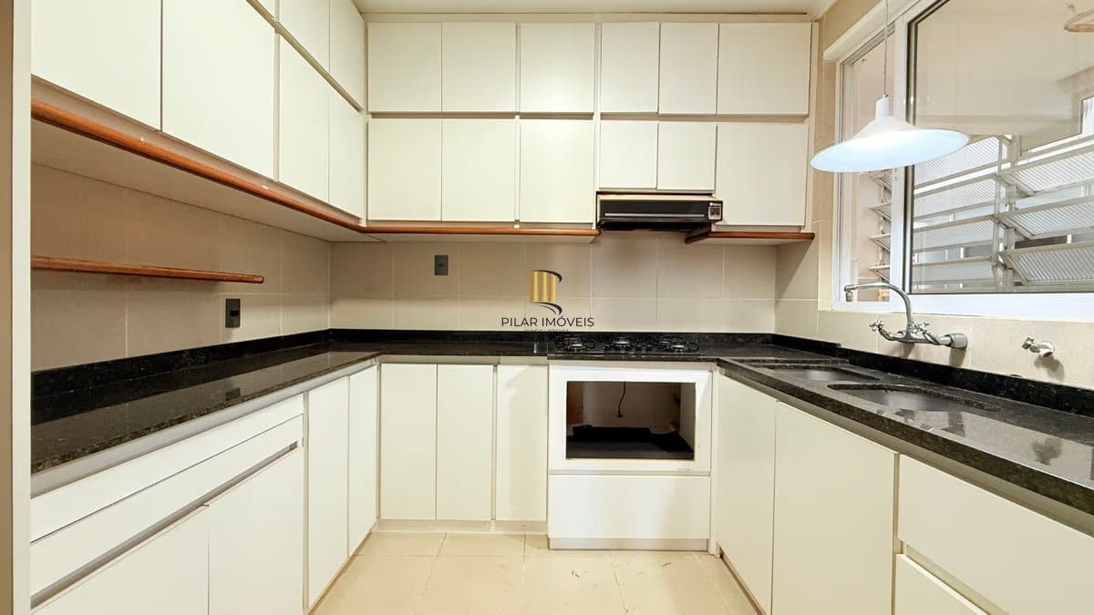 Apartamento de 3 dormitórios à venda em Independência, Porto Alegre