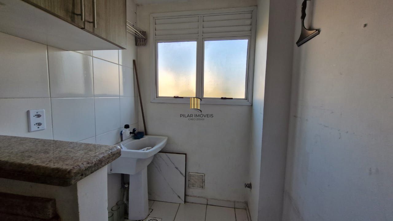 Apartamento no teresopolis, 2 dormitorios, sala, cozinha, banheiro e 1 garagem.