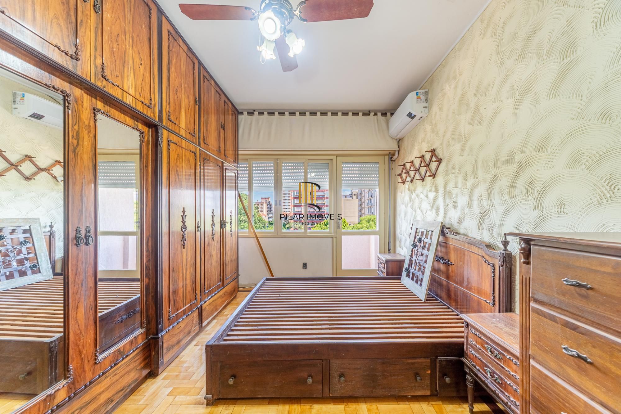 Apartamento de 3 dormitórios á venda no Bairro Santana, Porto Alegre