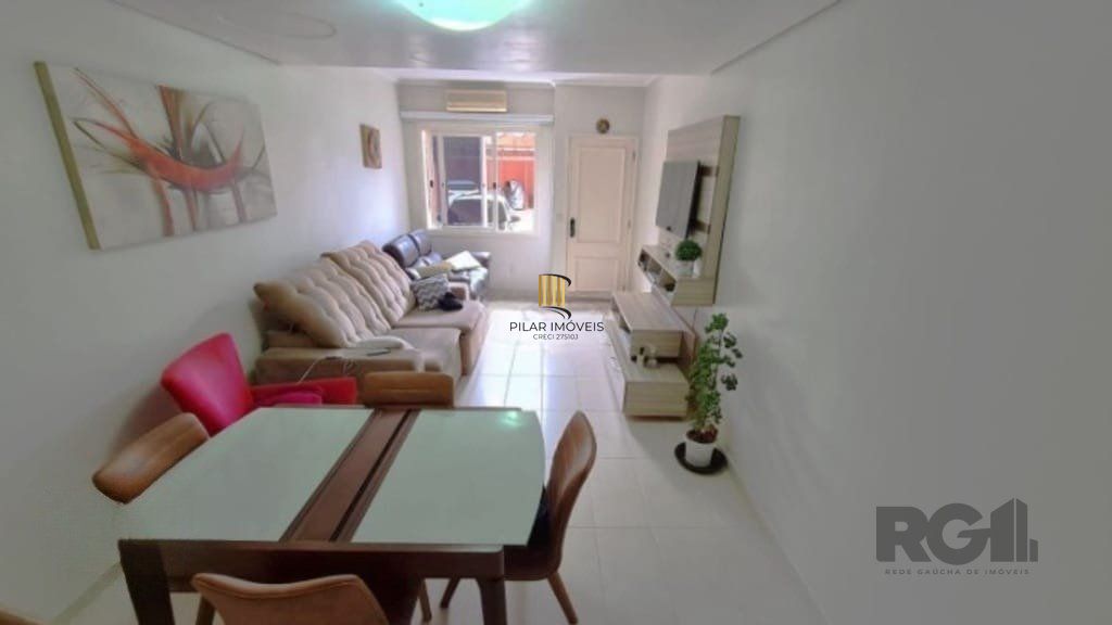Casa em condomínio 110m² - 3 dormitórios sendo 1 suíte e 1 vaga de garagem no bairro Teresópolis