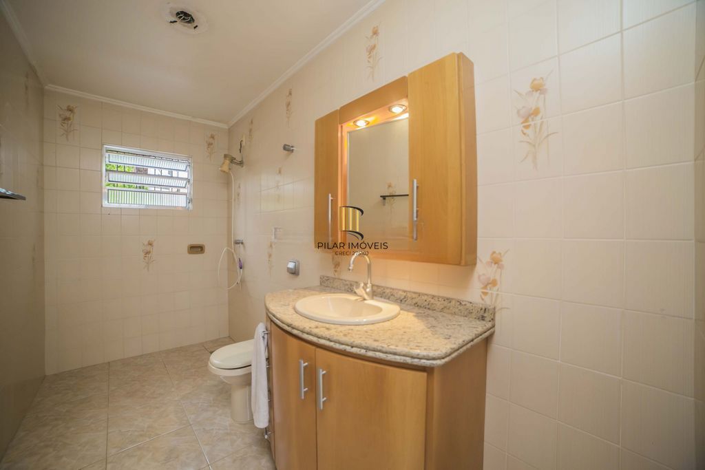 Casa de 4 dormitórios à venda no Bairro Santa Tereza - Porto Alegre
