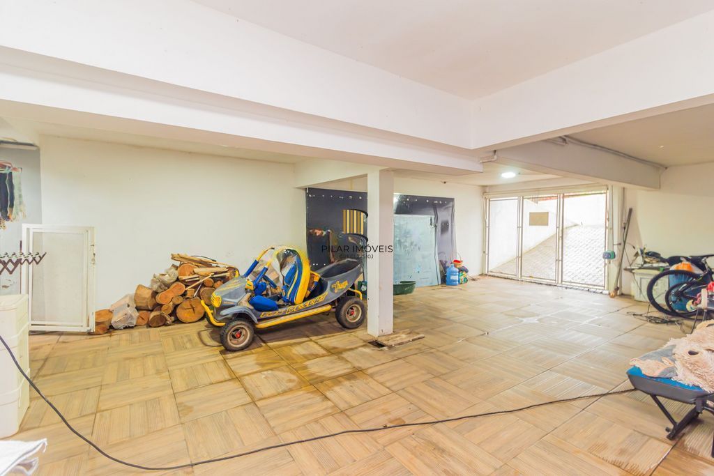Casa em Condomínio 3 dorms à venda Avenida Juca Batista, Hípica - Porto Alegre
