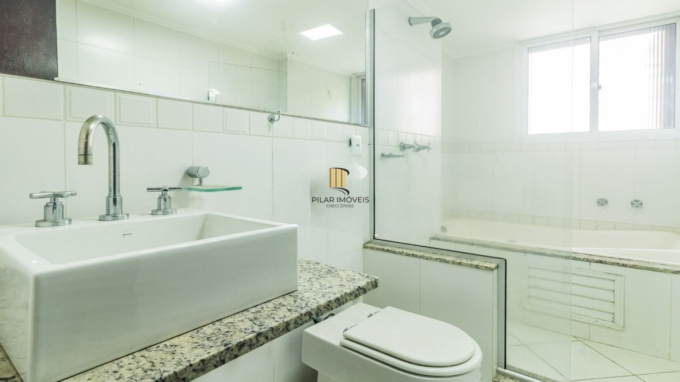 Apartamento à venda com 3 quartos 153 m²  Alto Padrão avenida carlos gomes, bela vista, porto alegre