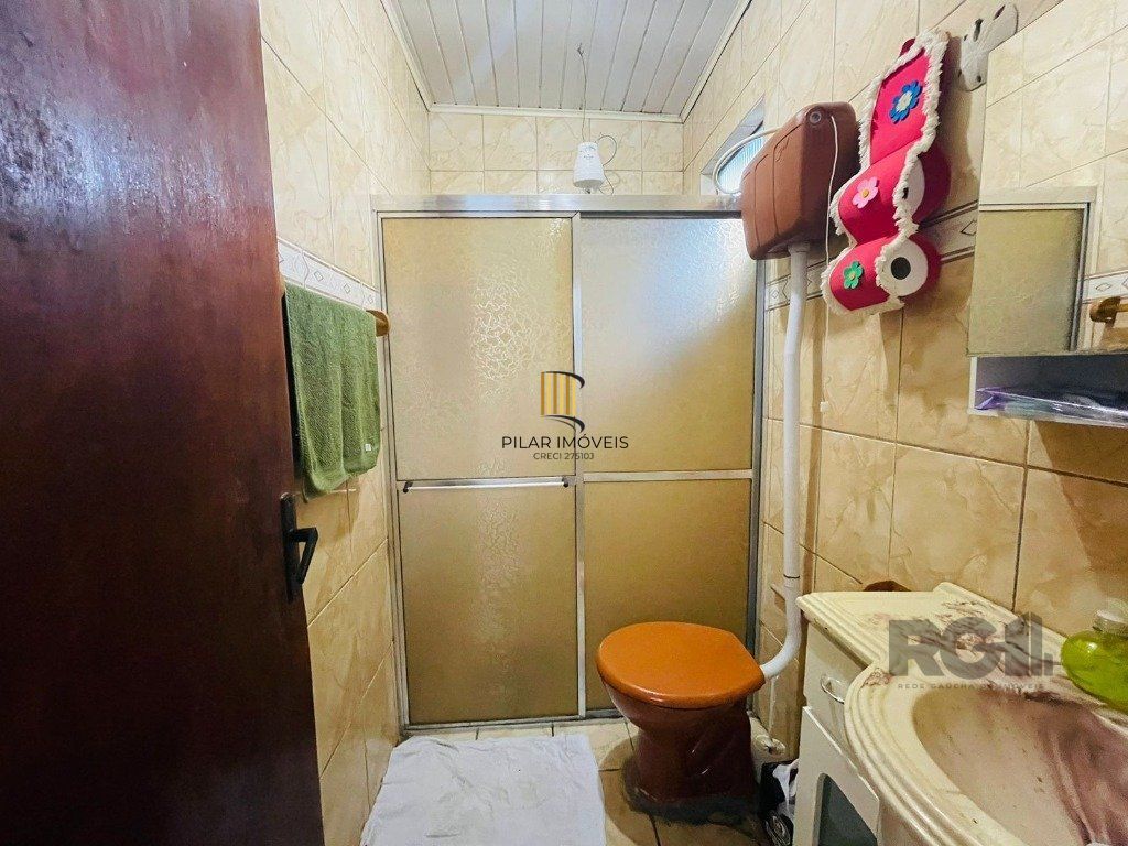Excelente casa de 130m² com 2 dormitórios e piscina.