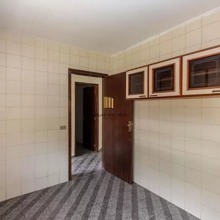 Casa à Venda na Rua da Gruta – 241,99m² – Próxima ao Hospital Divina Providência
